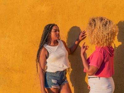 Messages Now Offers Shared Conversation Backgrounds